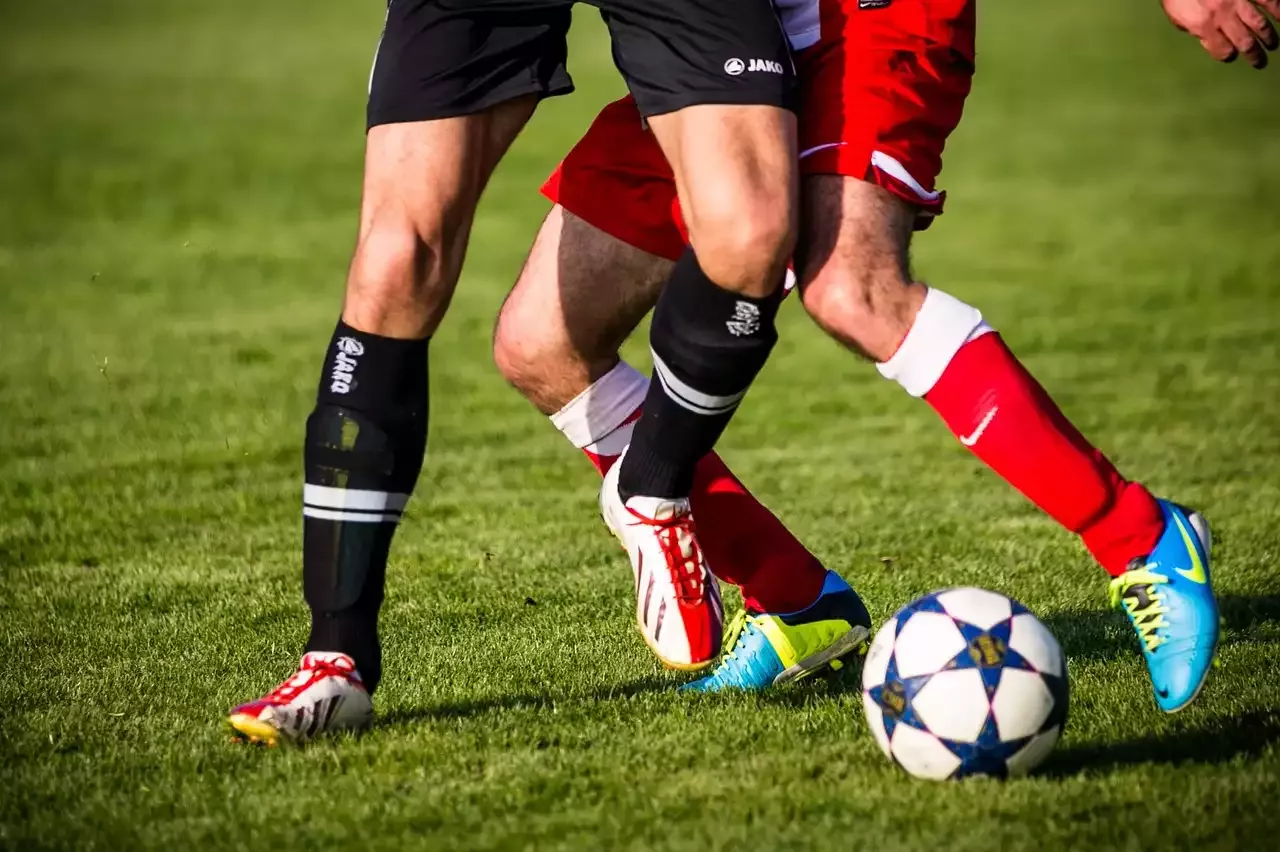 De bonnes chaussures de football sont une pièce essentielle du kit